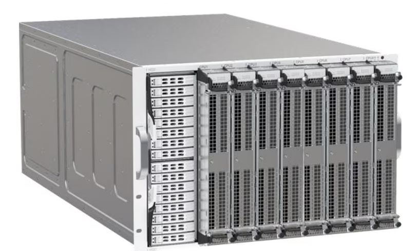 StorageReview-Cidsco-UCS-Xsdd.jpg